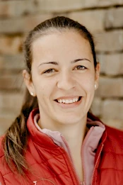 Julia Neustifter, Tierarztordinationsassistentin